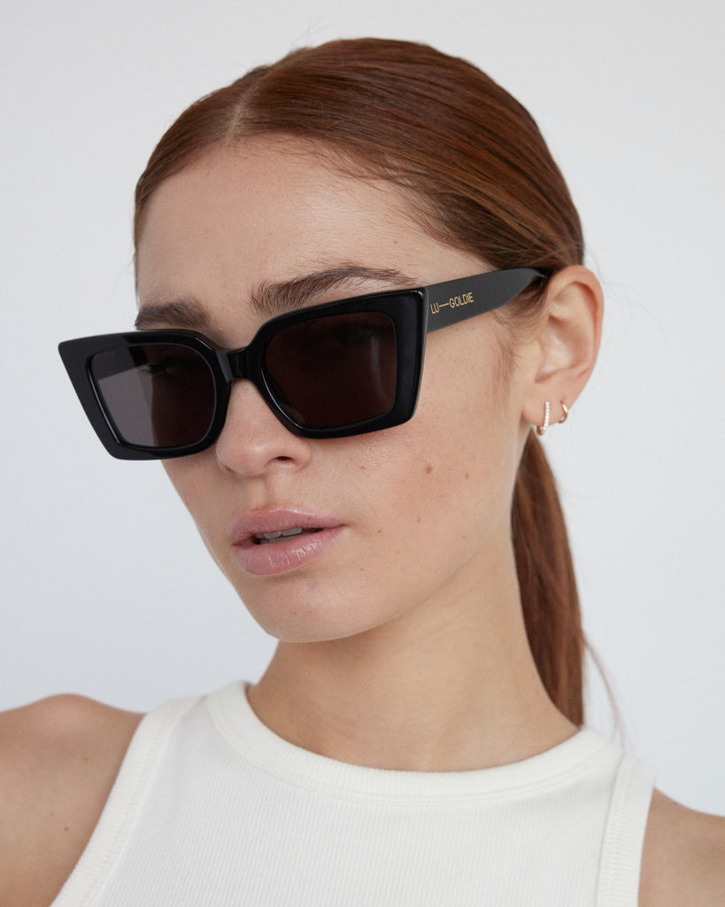 LUCIA SUNGLASS - BLACK  LU GOLDIE