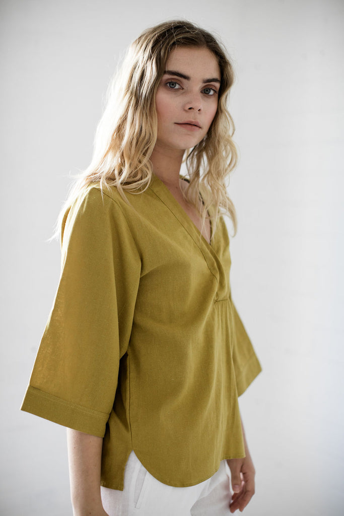 BOWIE BLOUSE - MUSTARD
