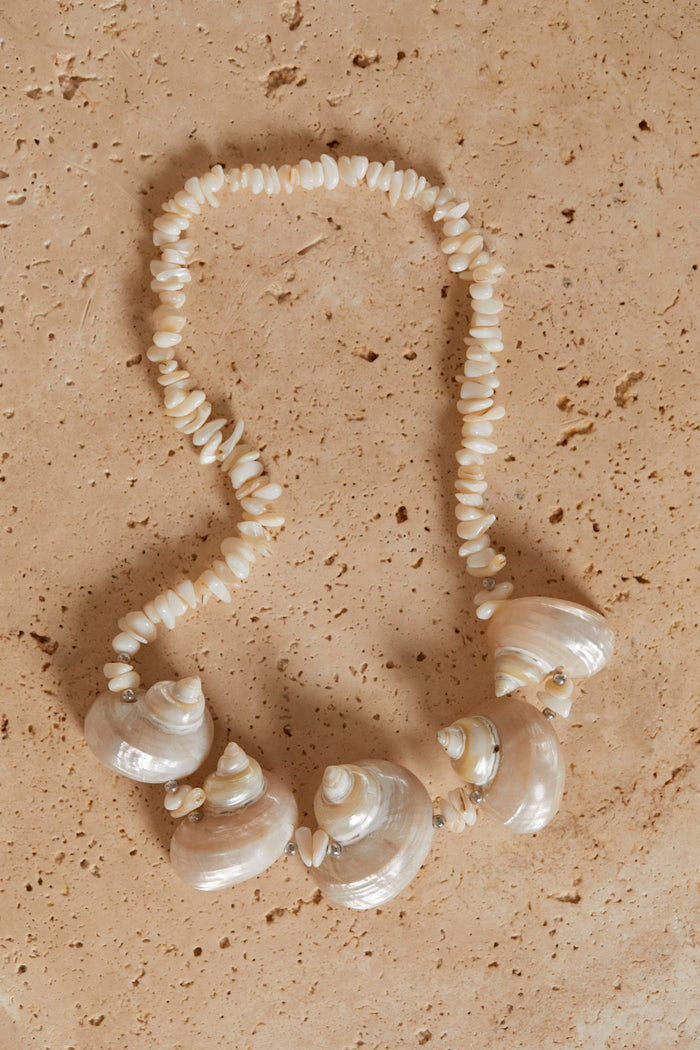 Oversized Shells Necklace